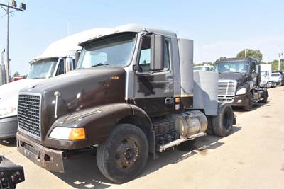 Volvo VNM42T200 Single Axle Day Cab Truck - D12 375HP, 10 Speed Manual