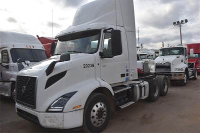Volvo VNR64T300 Day Cab Truck - D11 425HP, 12 Speed I Shift Amt