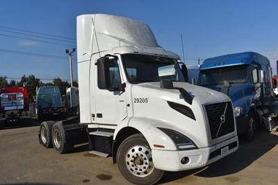 Volvo VNR64T300 Day Cab Truck - D13 405HP, 12 Speed I Shift Amt