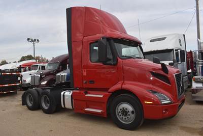 Volvo VNR64T300 Day Cab Truck - D13 405HP, 12 Speed I Shift Amt