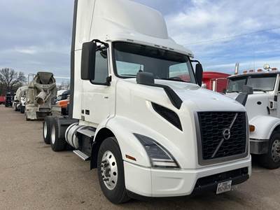 Volvo VNR64T300 Day Cab Truck - D13 405HP, 12 Speed I Shift Amt