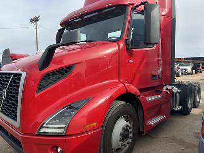 Volvo VNR64T300 Day Cab Truck - D13 405HP, 12 Speed I Shift Amt