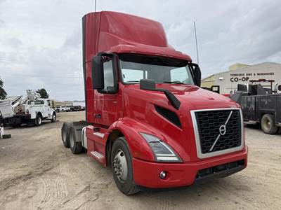 Volvo VNR64T300 Day Cab Truck - D13 405HP, 12 Speed I Shift Amt