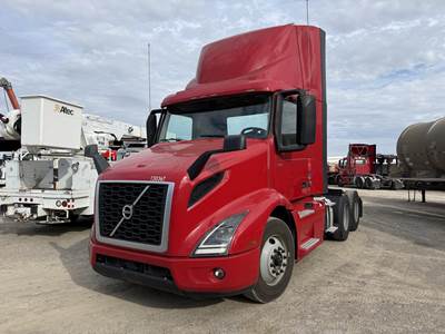Volvo VNR64T300 Day Cab Truck - D13 405HP, 12 Speed I Shift Amt