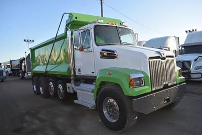 Western Star 4700 Day Cab Truck - Detroit 455HP, 10 Speed Manual