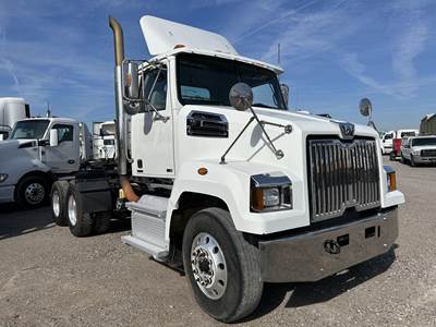 Western Star 4700 Day Cab Truck - Detroit 450HP, 10 Speed Ultrashift Amt
