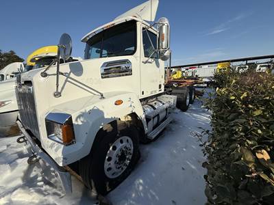 Western Star 4700 Day Cab Truck - Detroit 470HP, 10 Speed Amt