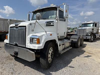 Western Star 4700 Day Cab Truck - Detroit 450HP, 10 Speed Manual
