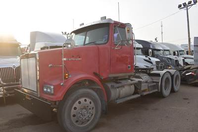 Western Star 4900 Day Cab Truck - Mercedes-Benz 450HP, 10 Speed Manual