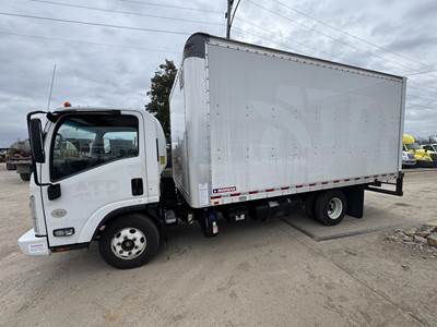 Chevrolet 4500HD 18 ft Box Truck - 190HP, Automatic, Roll up Door, Liftgate