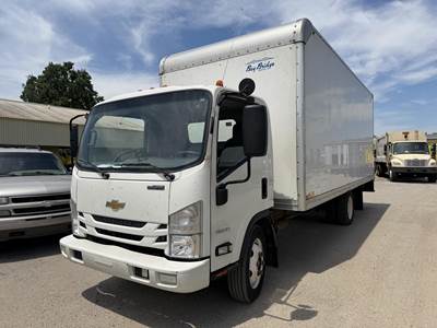 Chevrolet 4500HD 20 ft Box Truck - 190HP, Automatic, Roll up Door, Liftgate