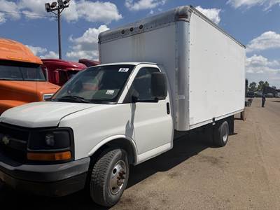 Chevrolet Express 3500 15 ft Box Truck - Automatic, Roll up Door, Liftgate