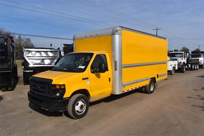 Ford E-350 16 ft Box Truck - 305HP, 6 Speed Automatic, Roll up Door