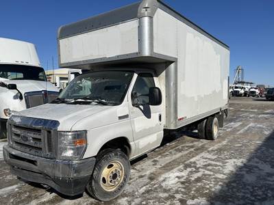 Ford E-450 20 ft Box Truck - Automatic, Roll up Door, Liftgate