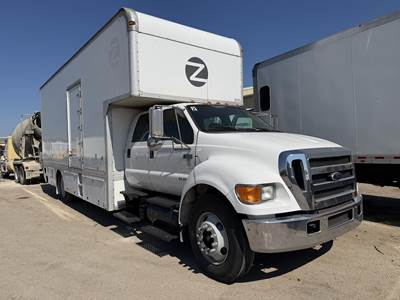 Ford F-650 22 ft Box Truck - 230HP, Automatic, Liftgate