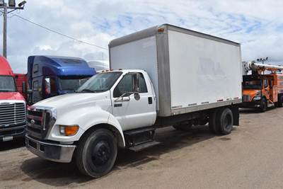 Ford F-650 16 ft Box Truck - 220HP, Automatic, Roll up Door