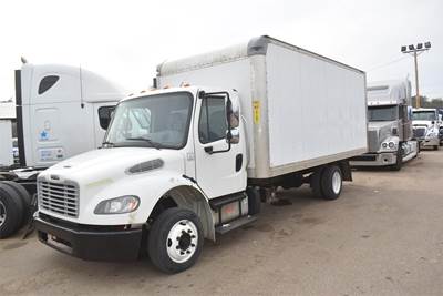 Freightliner M2 106 18 ft Box Truck - 225HP, Automatic, Roll up Door