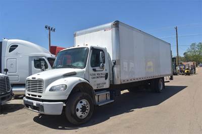 Freightliner M2 106 26 ft Box Truck - 300HP, Automatic, Roll up Door, Liftgate