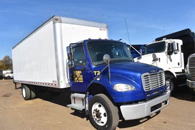 Freightliner M2 106 26 ft Box Truck - 270HP, Automatic, Roll up Door