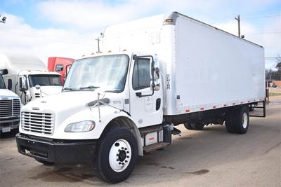 Freightliner M2 106 24 ft Box Truck - 240HP, Automatic, Roll up Door