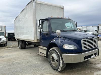Freightliner M2 106 26 ft Box Truck - 260HP, Automatic, Swing Door