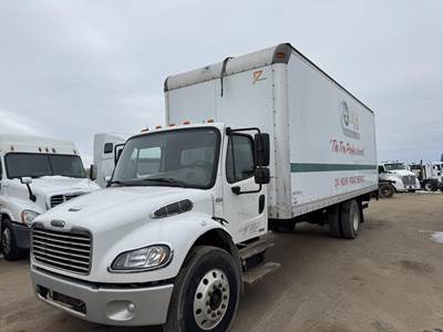 Freightliner M2 106 26 ft Box Truck - 240HP, Automatic, Roll up Door, Liftgate
