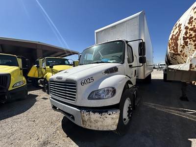 Freightliner M2 106 26 ft Box Truck - 220HP, Automatic, Swing Door