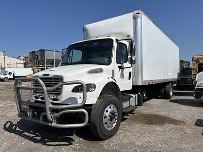 Freightliner M2 106 28 ft Box Truck - 270HP, Automatic, Roll up Door, Liftgate