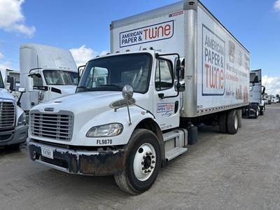 Freightliner M2 106 26 ft Box Truck - 250HP, Automatic, Roll up Door, Liftgate