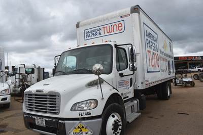 Freightliner M2 106 26 ft Box Truck - 260HP, Automatic, Roll up Door, Liftgate