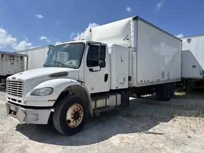 Freightliner M2 106 20 ft Box Truck - 300HP, Automatic, Swing Door