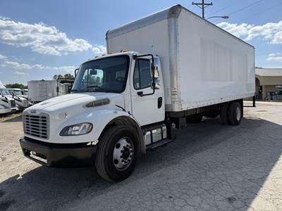 Freightliner M2 106 26 ft Box Truck - 200HP, Automatic, Roll up Door