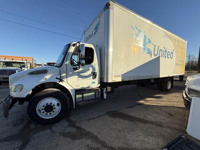 Freightliner M2 106 26 ft Box Truck - 280HP, Automatic, Roll up Door
