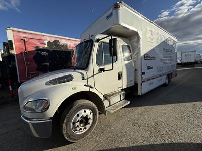 Freightliner M2 106 19 ft Box Truck - 240HP, Automatic, Roll up Door