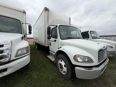 Freightliner M2 106 22 ft Box Truck - 260HP, Automatic, Roll up Door, Liftgate