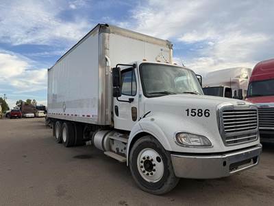 Freightliner M2 112 24 ft Box Truck - 350HP, 10 Speed Amt, Roll up Door, Liftgate