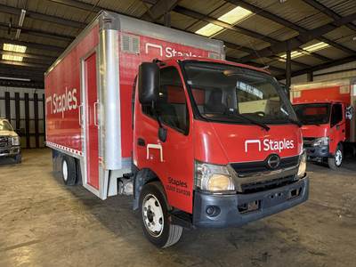 Hino 195 18 ft Box Truck - Automatic, Roll up Door