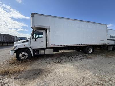 Hino 268 26 ft Box Truck - 240HP, Automatic, Swing Door