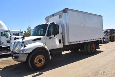 International DuraStar 4300 16 ft Box Truck - 230HP, Automatic, Roll up Door