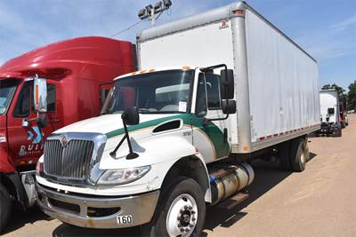 International DuraStar 4300 26 ft Box Truck - 260HP, Automatic, Roll up Door