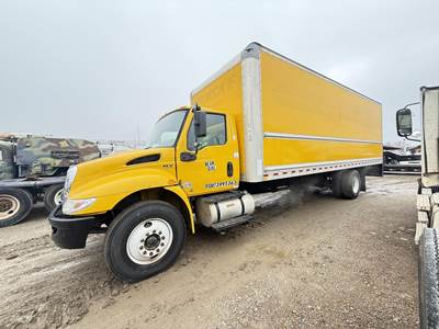 International MV 26 ft Box Truck - 240HP, Automatic, Roll up Door