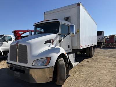 Kenworth T270 24 ft Box Truck - 300HP, Automatic, Roll up Door, Liftgate