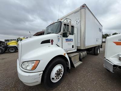 Kenworth T370 20 ft Box Truck - 260HP, Automatic, Liftgate