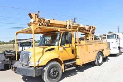 International DuraStar 4300 Single Axle Digger Derrick Truck - 6 Spd, 2005 Terex Commander 4045 Digger Derrick