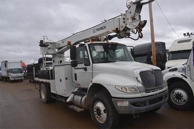 International DuraStar 4300 Single Axle Digger Derrick Truck - Automatic, 2012 Terex Commander 4047 Digger Derrick