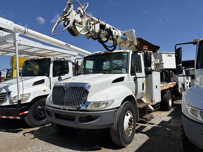 International DuraStar 4300 Single Axle Digger Derrick Truck - Automatic, 2015 TEREX COMMANDER 4047 Digger Derrick