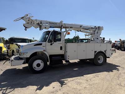 International DuraStar 4300 Single Axle Tracked Digger Derrick - Automatic, 2012 TEREX COMMANDER 4047 Digger Derrick