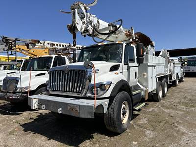 International WorkStar 7400 Tandem Axle Digger Derrick Truck - Automatic, 2008 ALTEC D4050ATR Digger Derrick