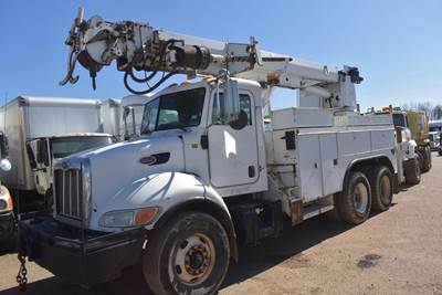 Peterbilt 335 Tandem Axle Digger Derrick Truck - 6 Spd, 2006 ALTEC D2050TR Digger Derrick