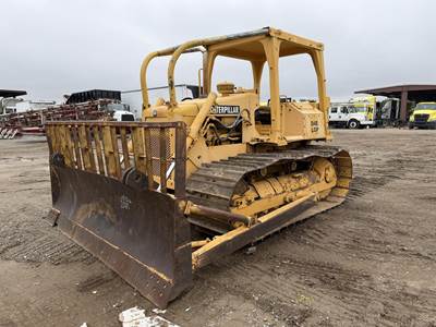 Caterpillar D4E Dozer